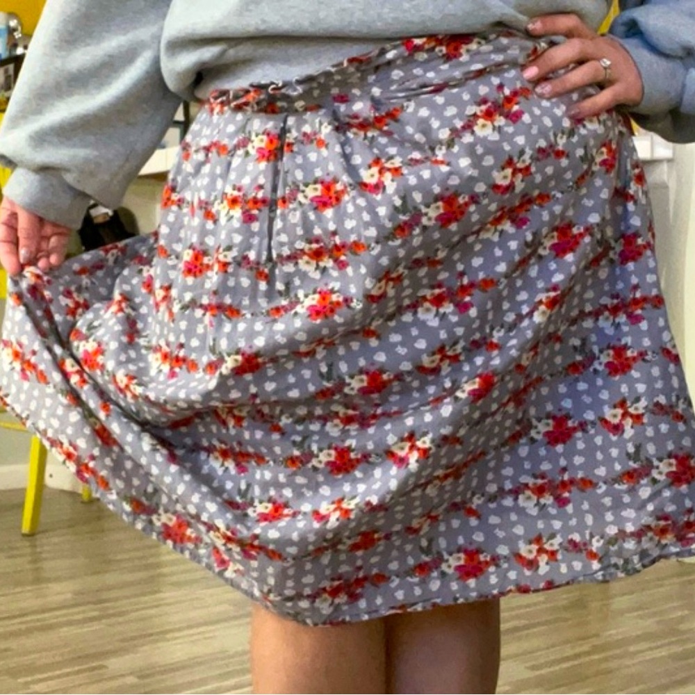 Bella Bird gray floral lightly pleated lined cotton skirt size large